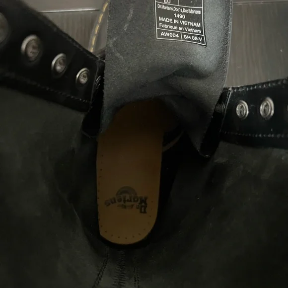 Doc Martens 1490 size US 12 - Picture 4 of 10